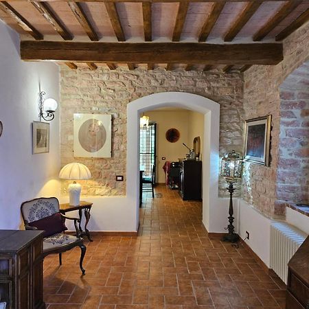 La Rosa Dei Venti - Country House Fossato di Vico Dış mekan fotoğraf